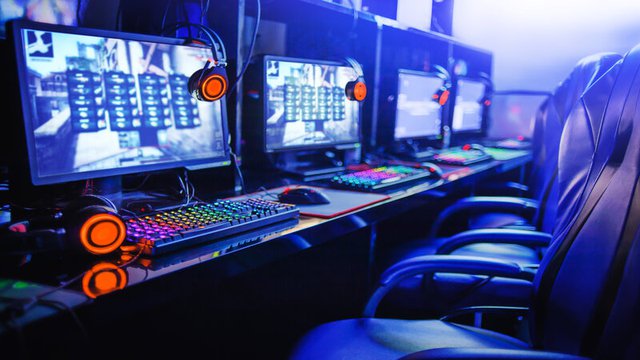 E-sports Evolution: The Rise of Competitive Gaming as a Global Phenomenon