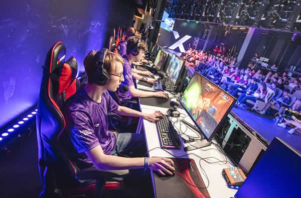 E-Sports Evolution: The Global Rise of Competitive Gaming
